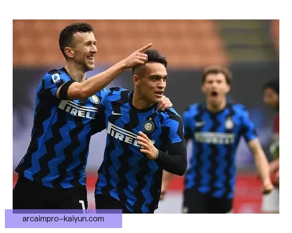 雷吉纳边路速度持续提升，近期表现备受关注。